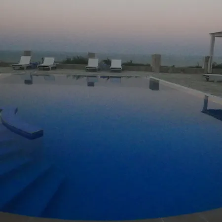 Agnanti Apartment *